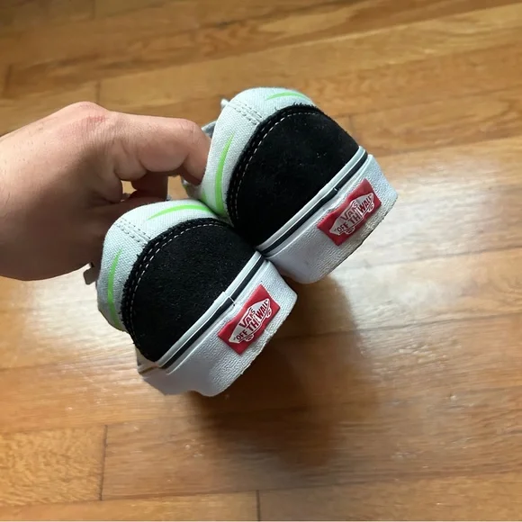 Womens Green Flamed Vans Old Skool Low Tops - Picture 6 of 9